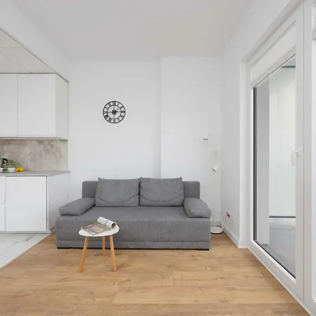 Kasprzaka Comfy Near Metro Plocka With Ac By Renters