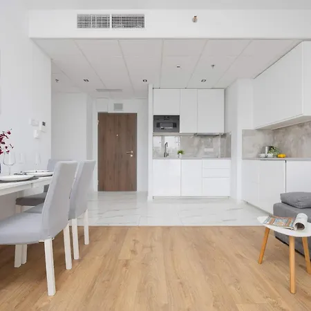 Kasprzaka Comfy Near Metro Plocka With Ac By Renters *